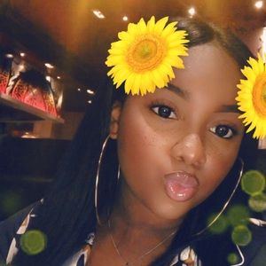 Meet your Posher, D’avian